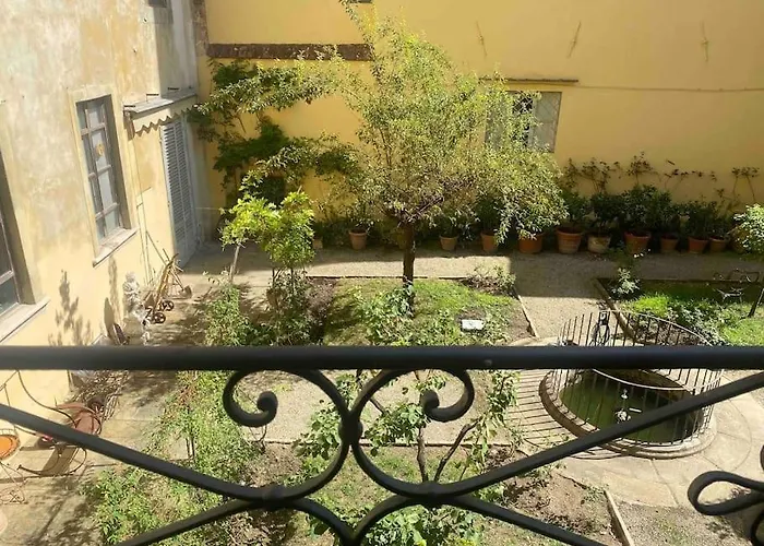 Апартаменты The Secret Garden